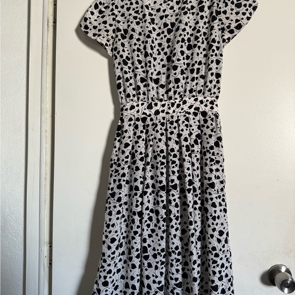 Elegant Black and White Patterned Dress